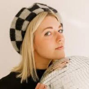 Urban Outfitters Jane Wool Beret Checkerboard Black Gray Parisian Size OS